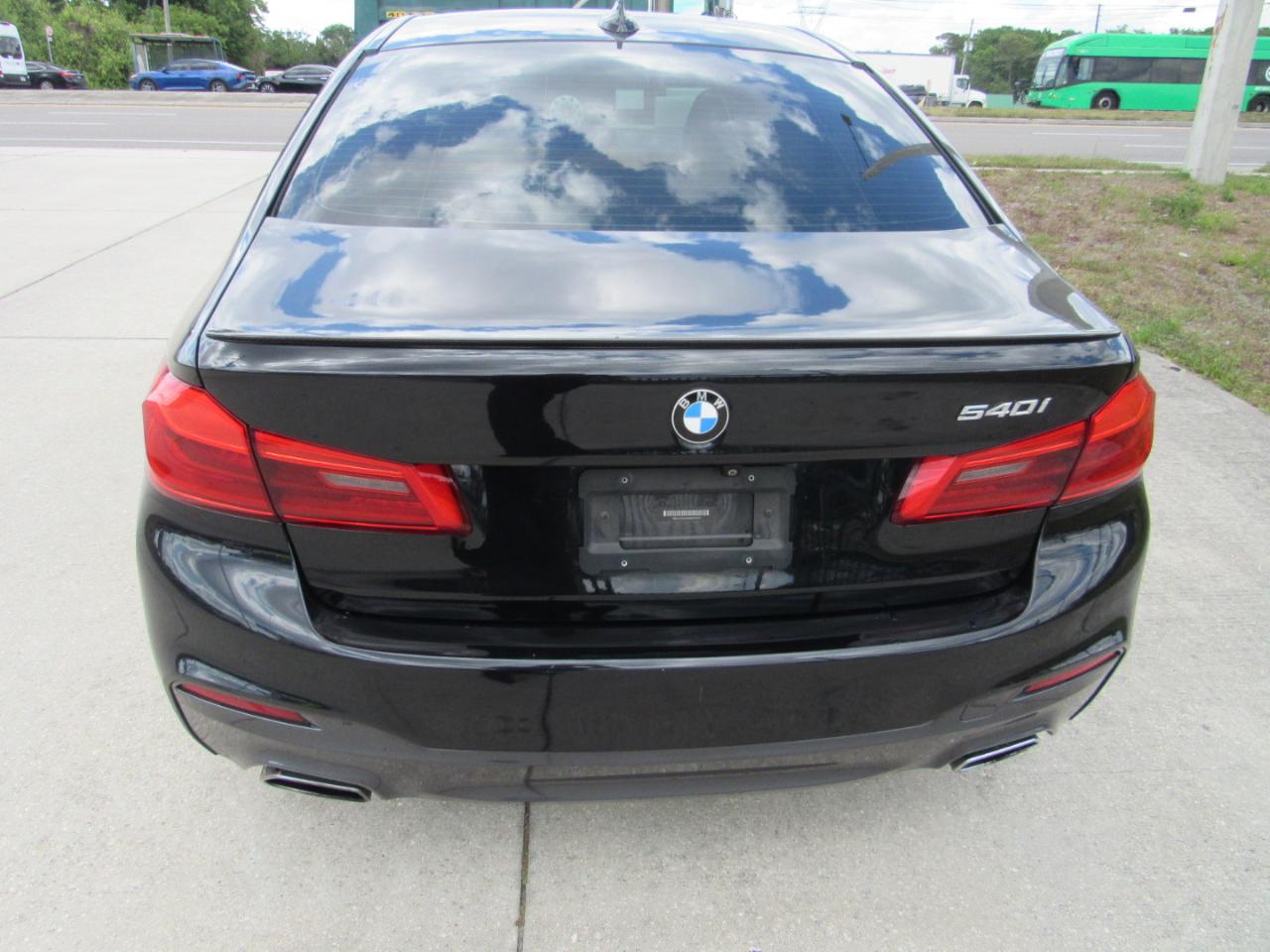 BMW 5 Series 540i Sedan 2019