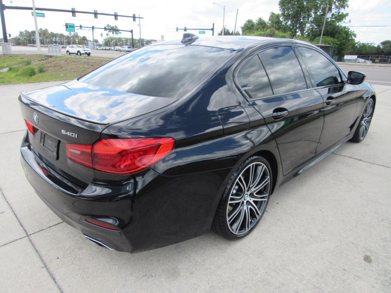 BMW 5 Series 540i Sedan 2019