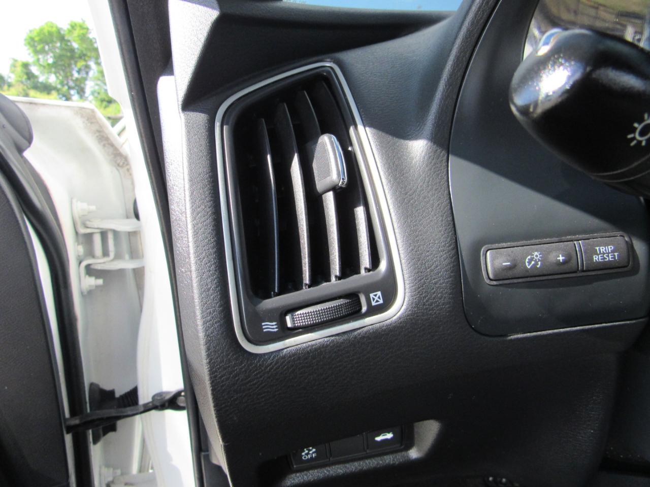 Infiniti Q50 3.0t LUXE RWD 2018