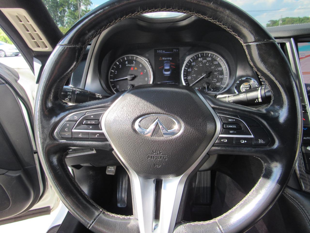 Infiniti Q50 3.0t LUXE RWD 2018