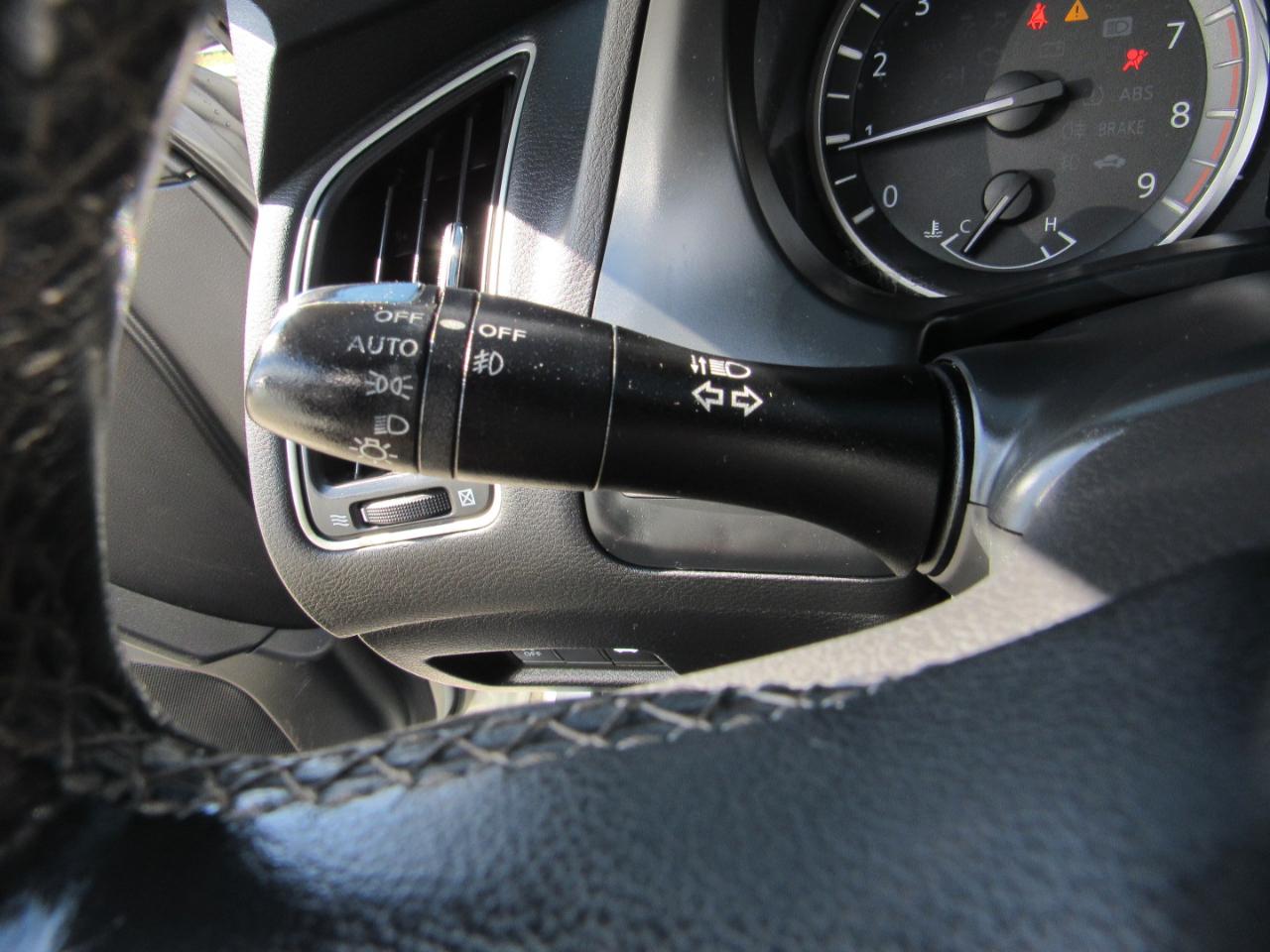 Infiniti Q50 3.0t LUXE RWD 2018