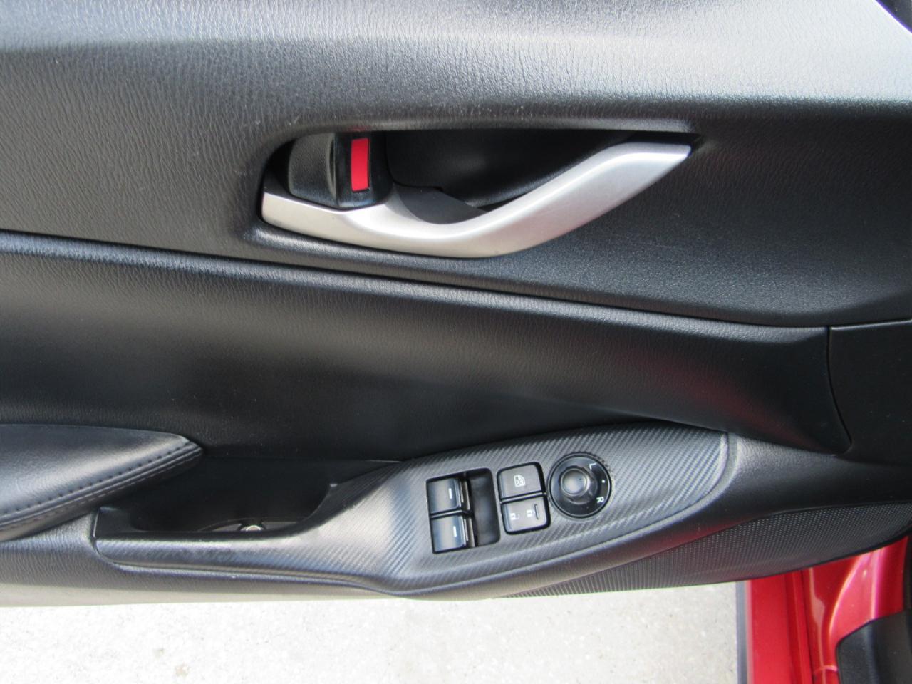 Mazda MX-5 Miata 2dr Conv Man Sport 2016