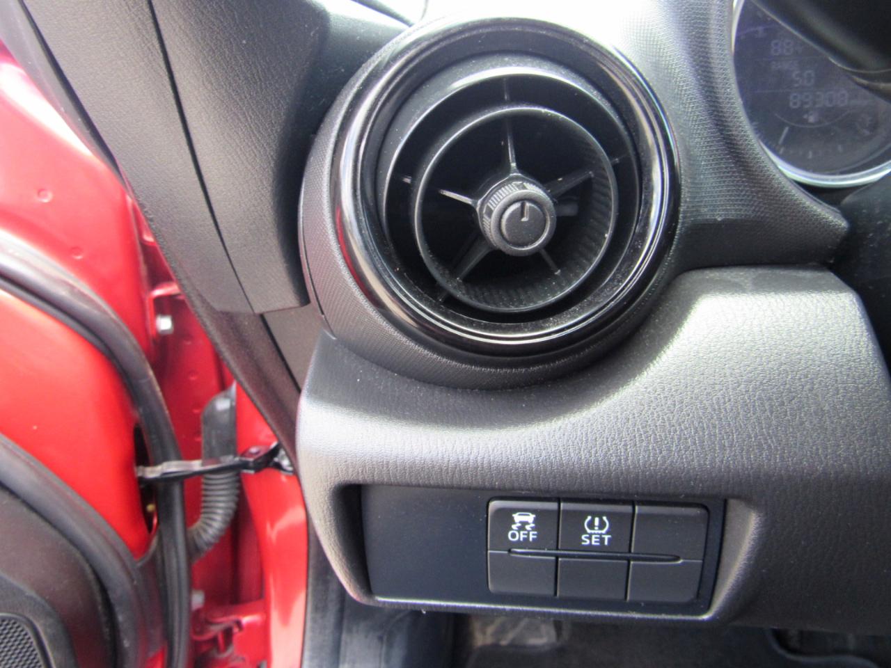 Mazda MX-5 Miata 2dr Conv Man Sport 2016