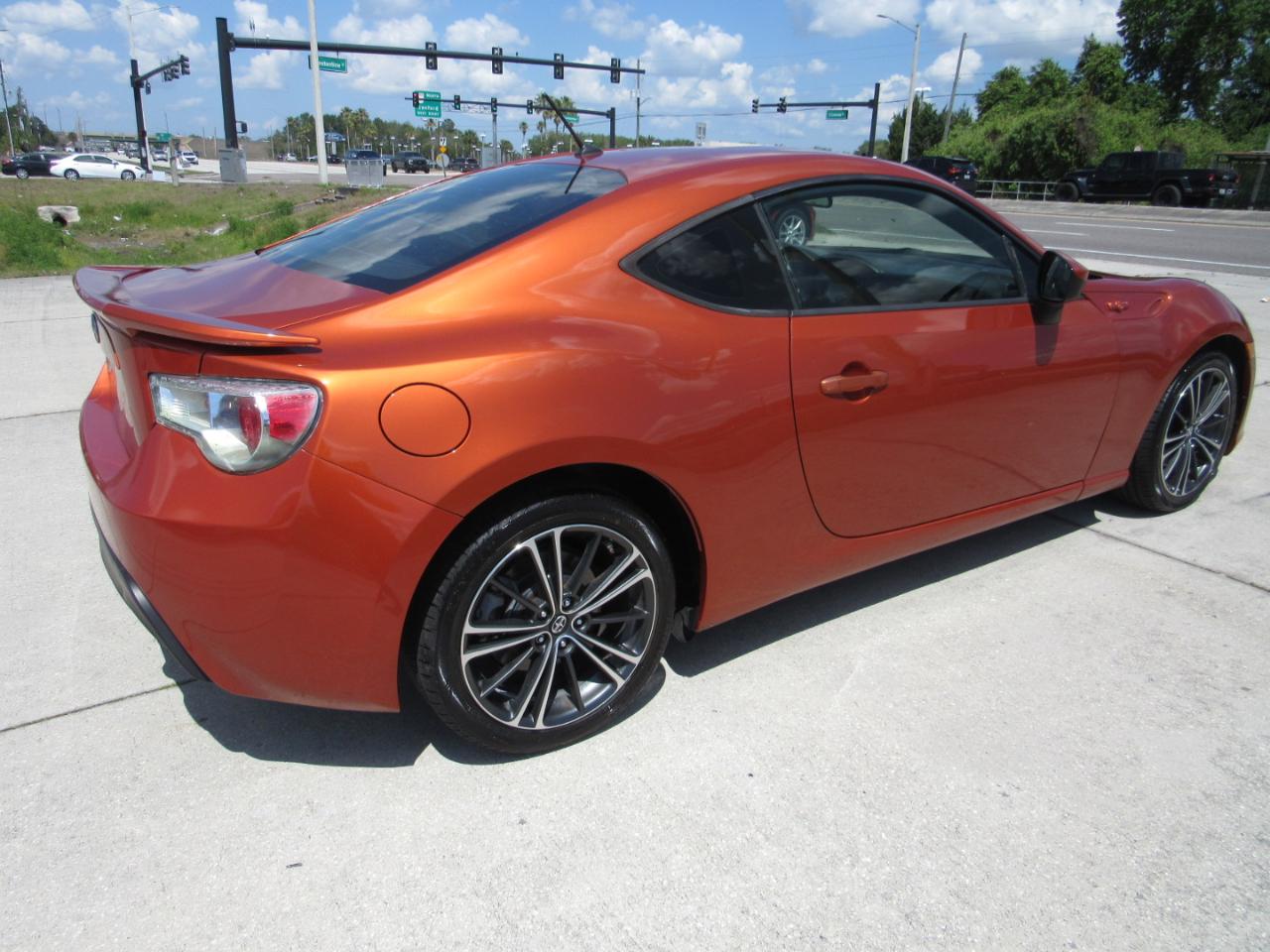 Scion FR-S 2dr Cpe Auto (Natl) 2014