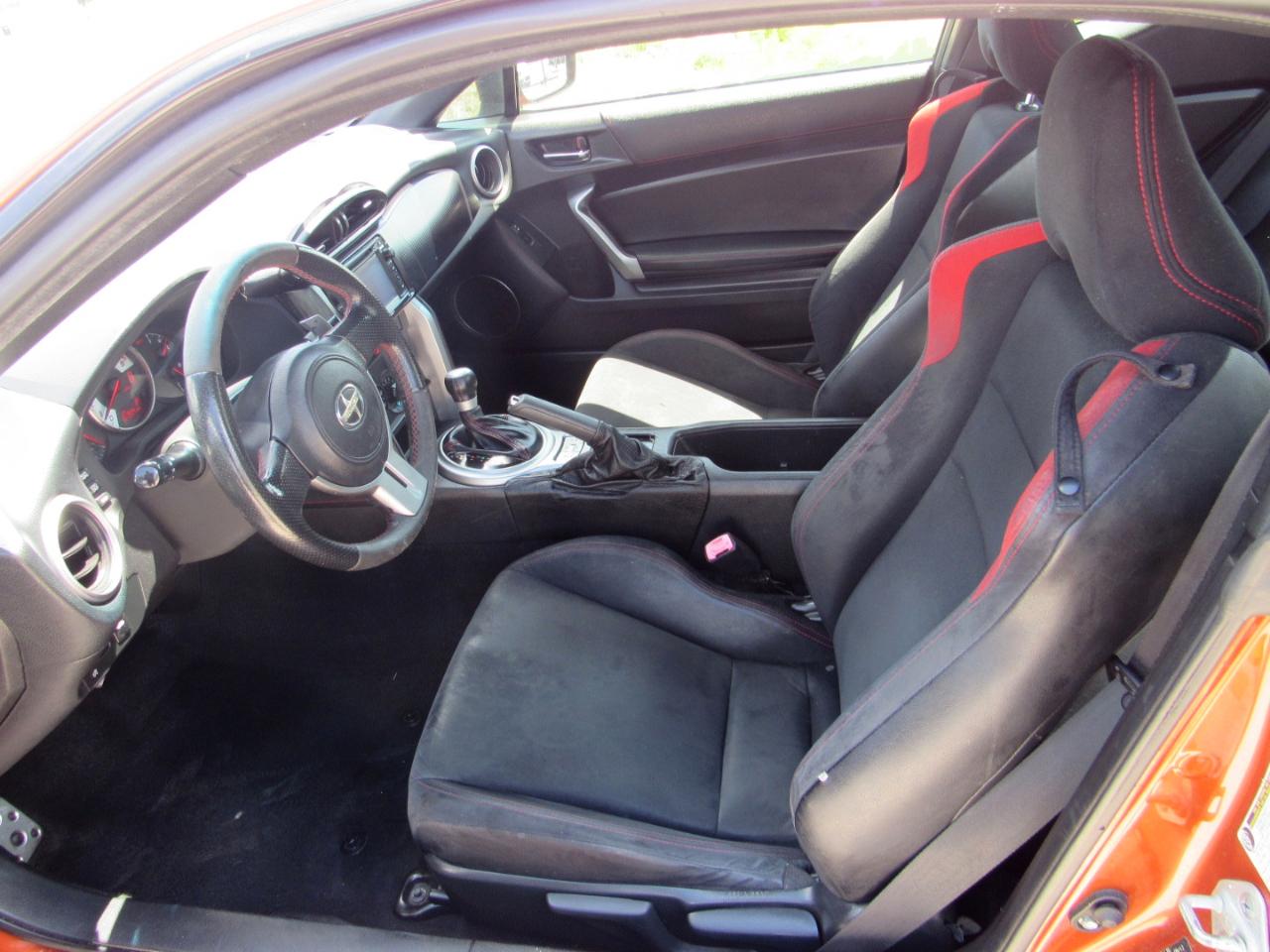 Scion FR-S 2dr Cpe Auto (Natl) 2014