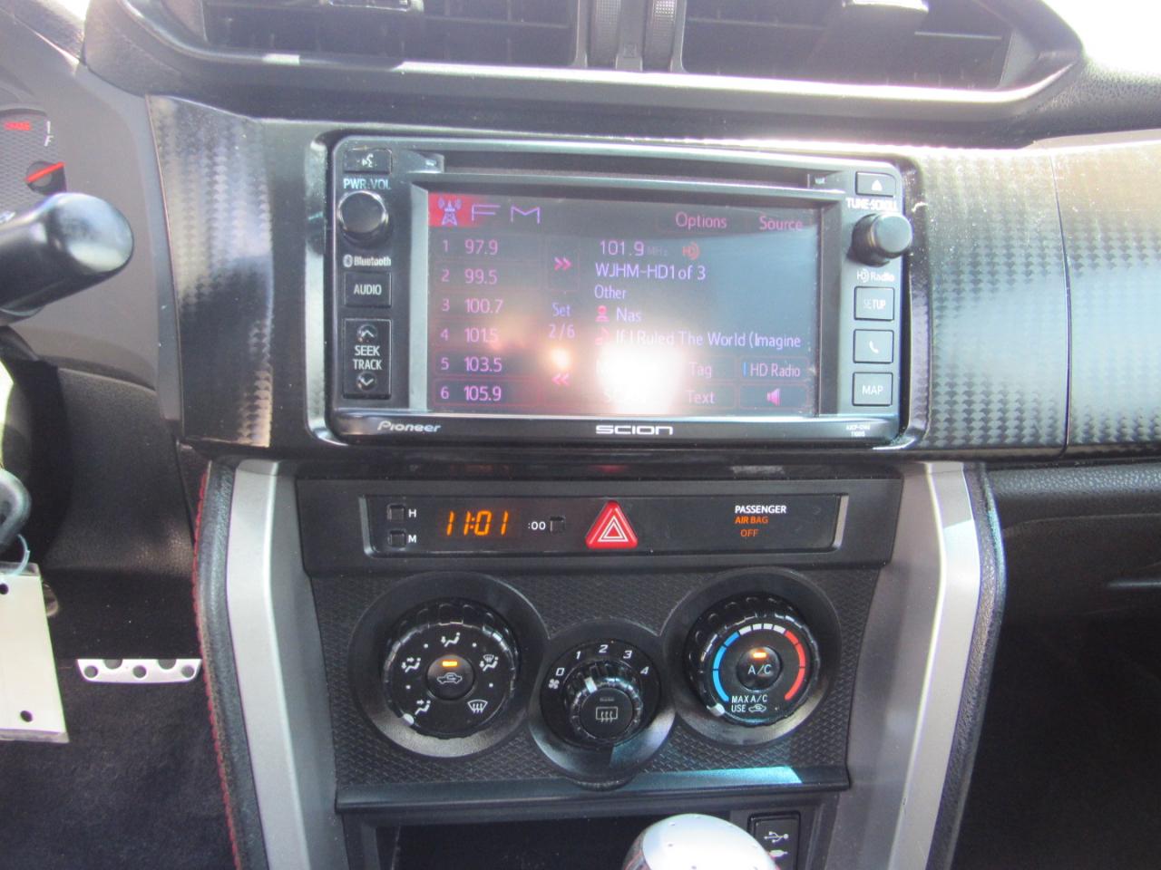 Scion FR-S 2dr Cpe Auto (Natl) 2014