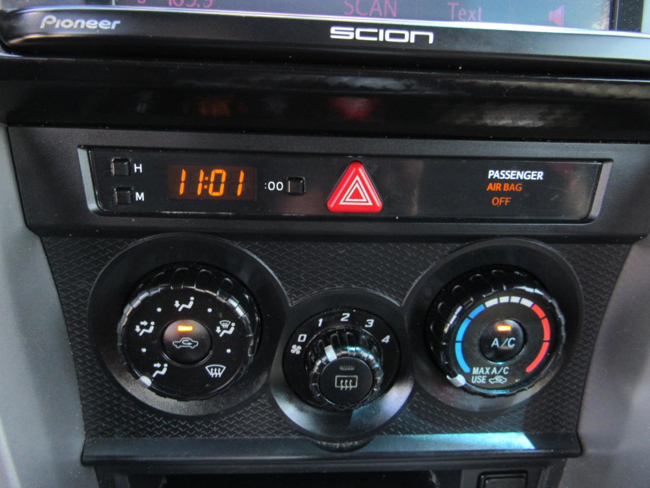 Scion FR-S 2dr Cpe Auto (Natl) 2014