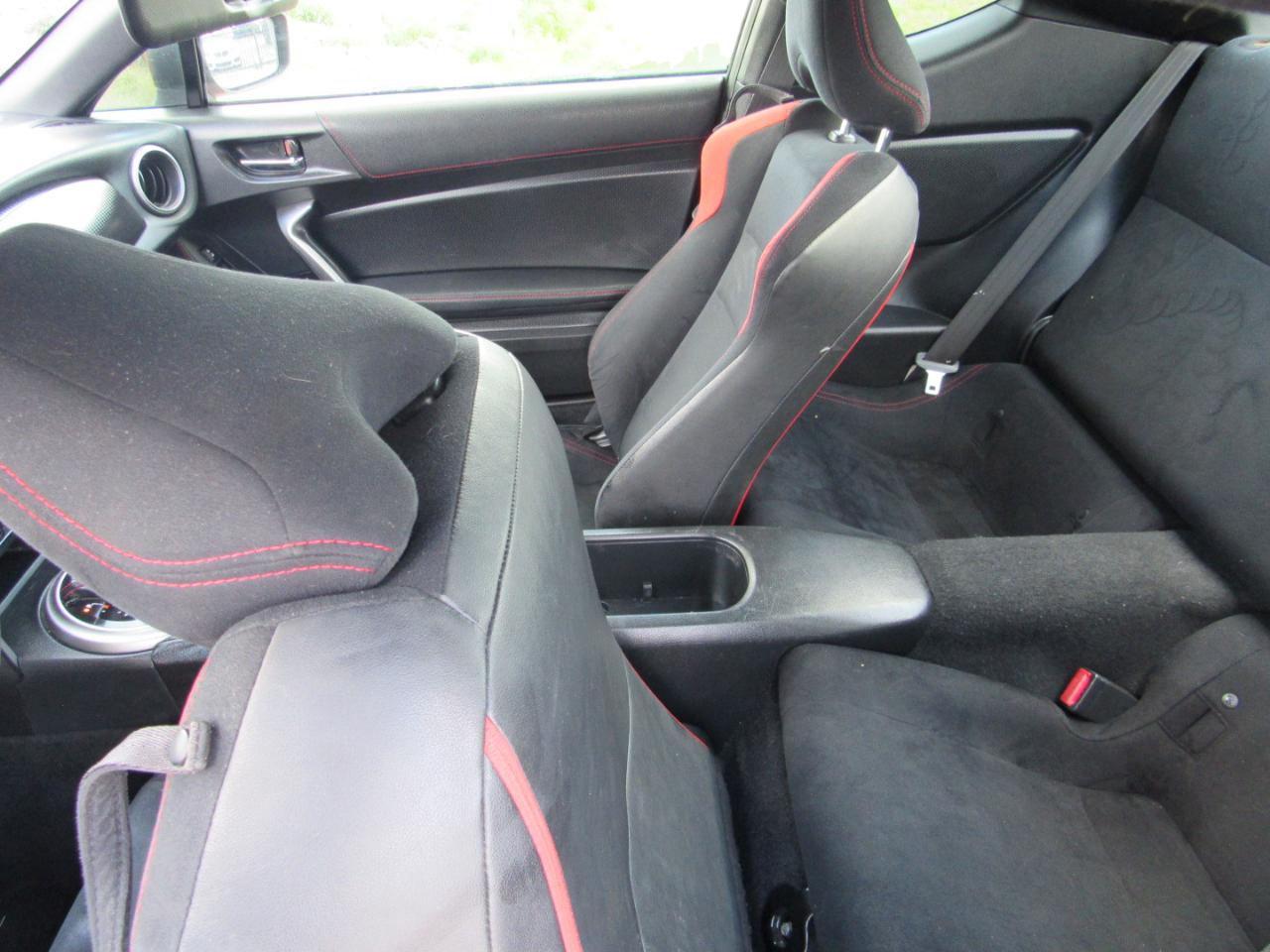 Scion FR-S 2dr Cpe Auto (Natl) 2014