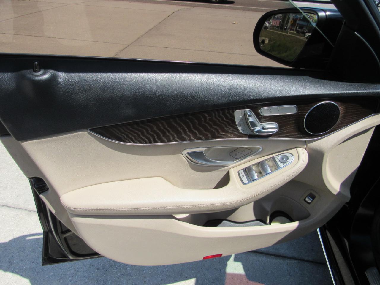 Mercedes-Benz C-Class C 300 4MATIC Sedan 2017