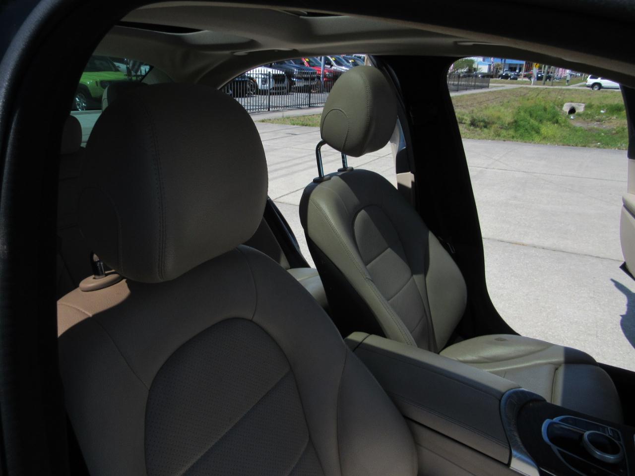 Mercedes-Benz C-Class C 300 4MATIC Sedan 2017