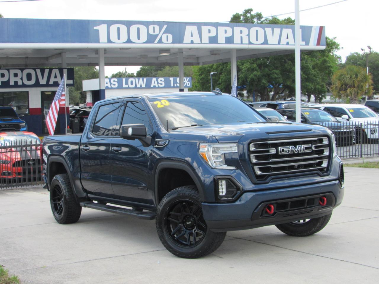 GMC Sierra 1500 4WD Crew Cab 147" AT4 2020