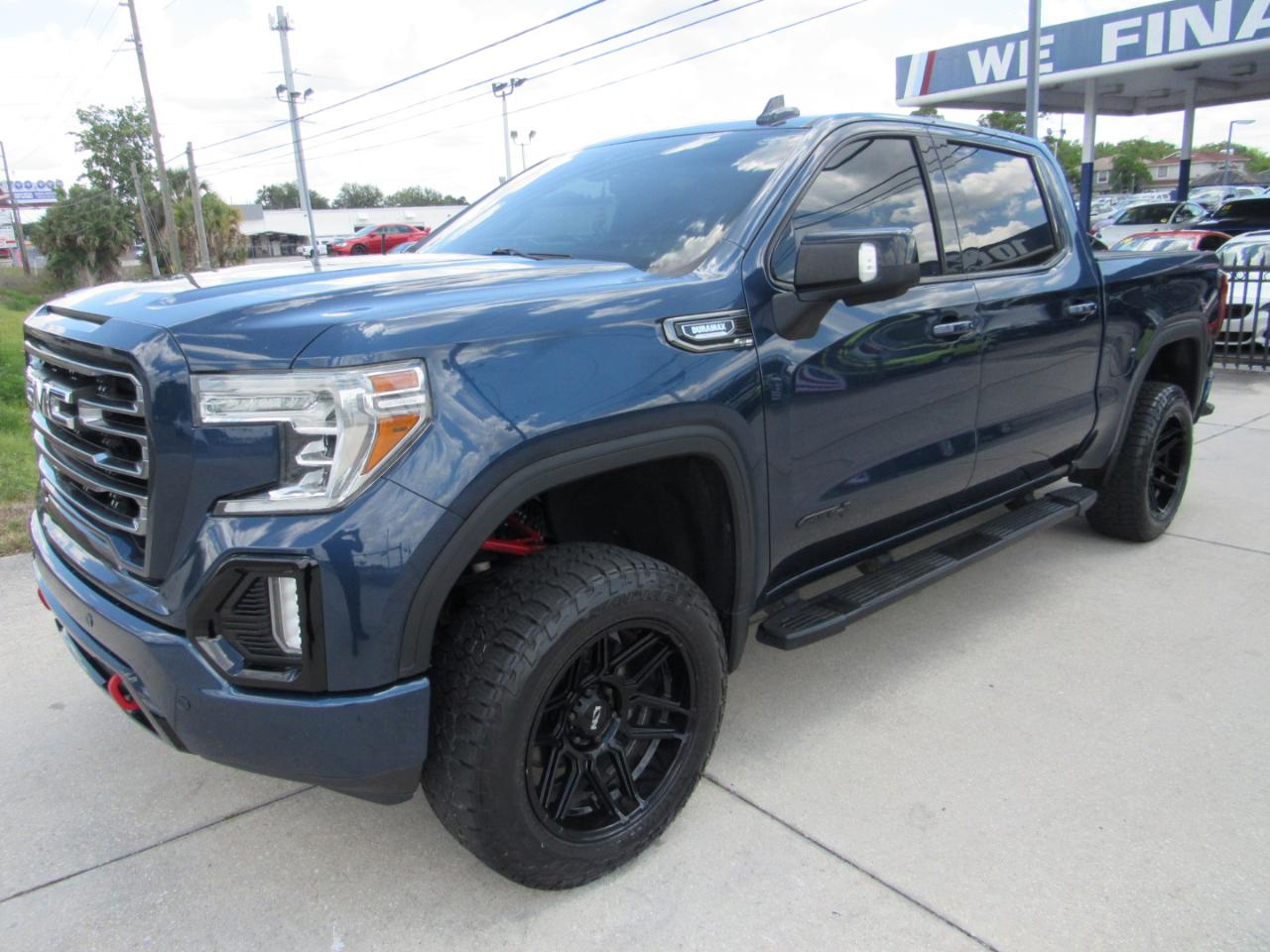 GMC Sierra 1500 4WD Crew Cab 147" AT4 2020