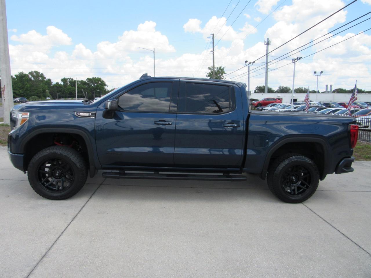 GMC Sierra 1500 4WD Crew Cab 147" AT4 2020