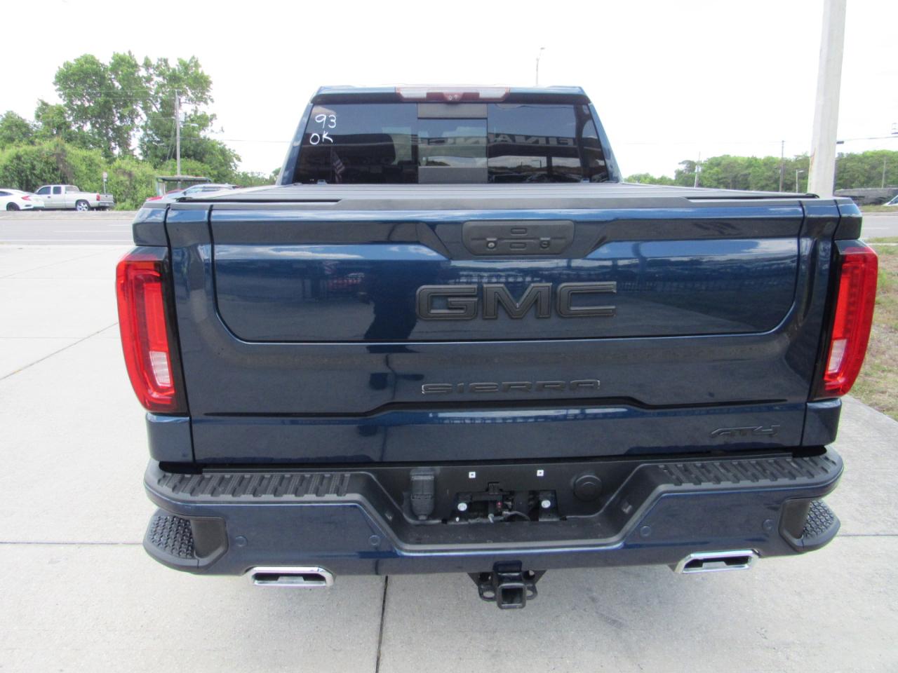 GMC Sierra 1500 4WD Crew Cab 147" AT4 2020