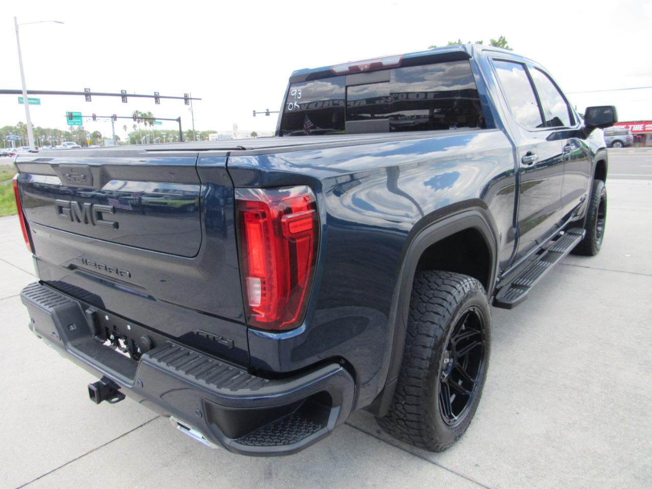 GMC Sierra 1500 4WD Crew Cab 147" AT4 2020