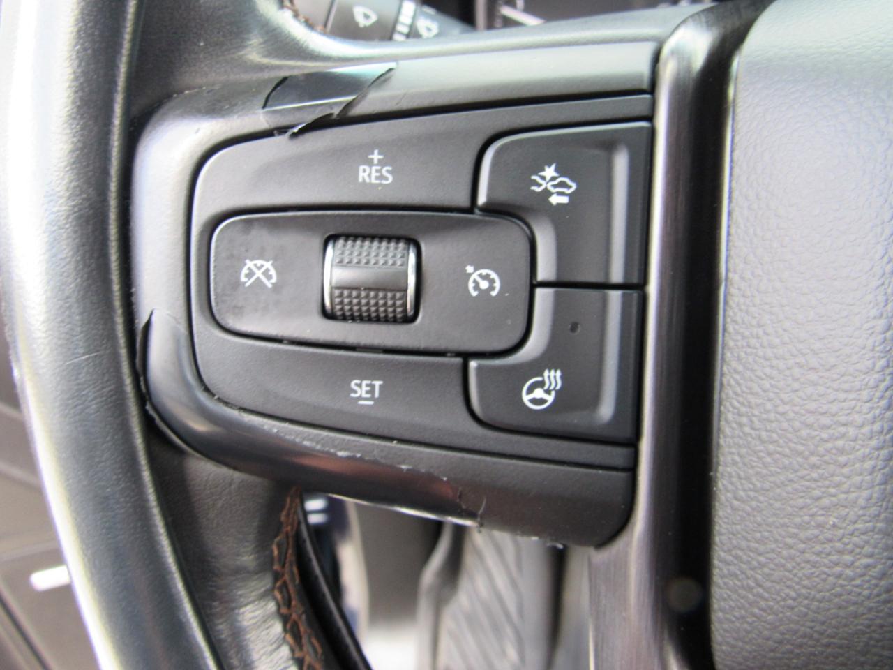 GMC Sierra 1500 4WD Crew Cab 147" AT4 2020