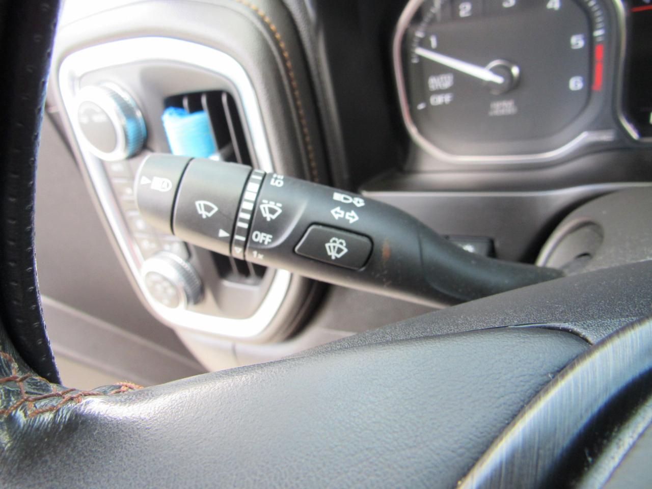 GMC Sierra 1500 4WD Crew Cab 147" AT4 2020