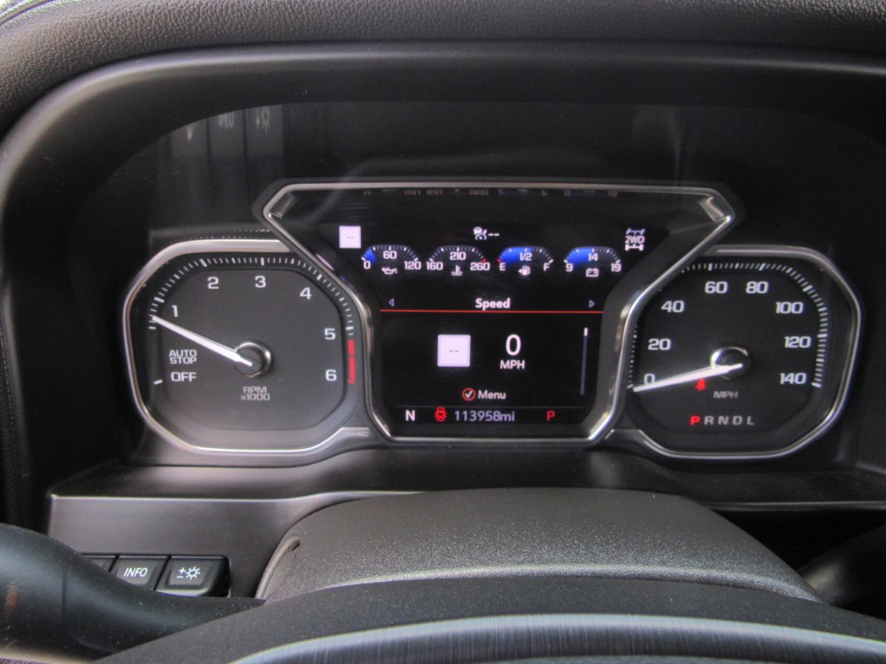 GMC Sierra 1500 4WD Crew Cab 147" AT4 2020