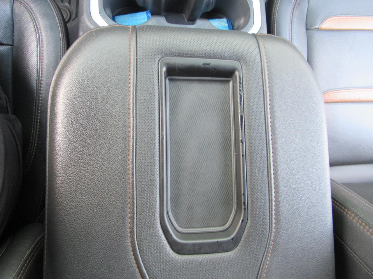 GMC Sierra 1500 4WD Crew Cab 147" AT4 2020