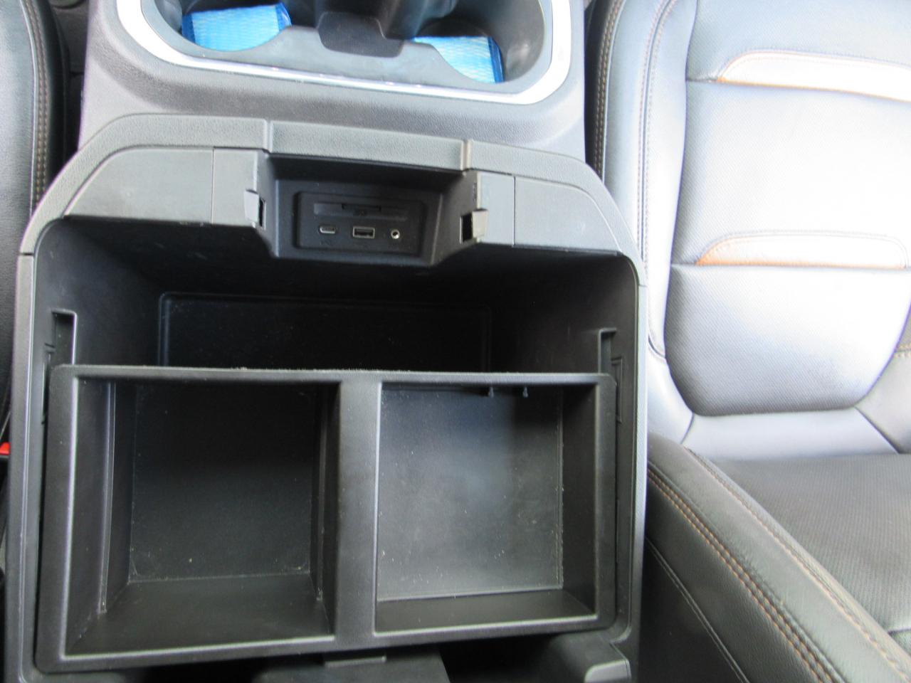 GMC Sierra 1500 4WD Crew Cab 147" AT4 2020