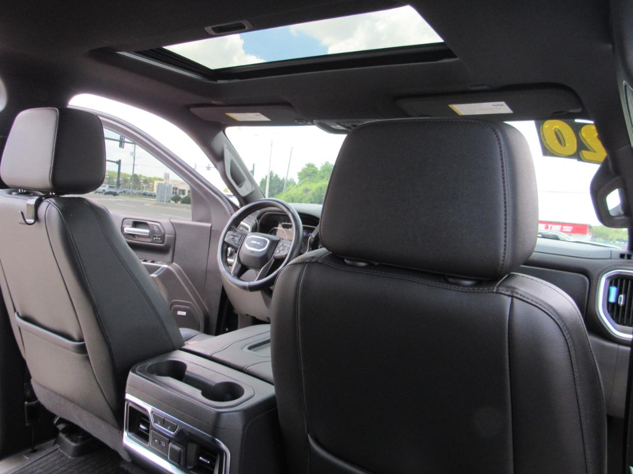 GMC Sierra 1500 4WD Crew Cab 147" AT4 2020