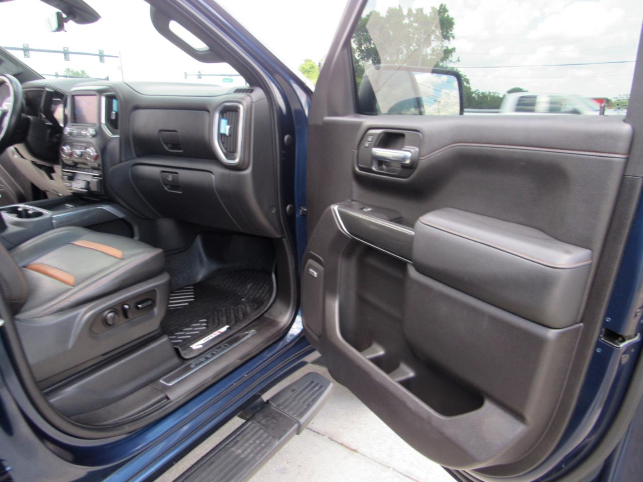 GMC Sierra 1500 4WD Crew Cab 147" AT4 2020
