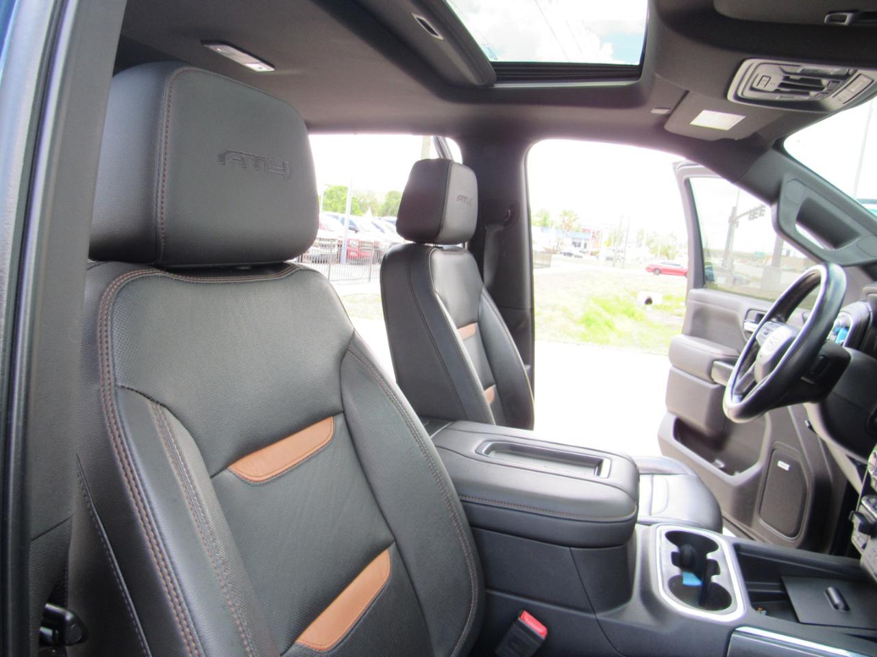 GMC Sierra 1500 4WD Crew Cab 147" AT4 2020