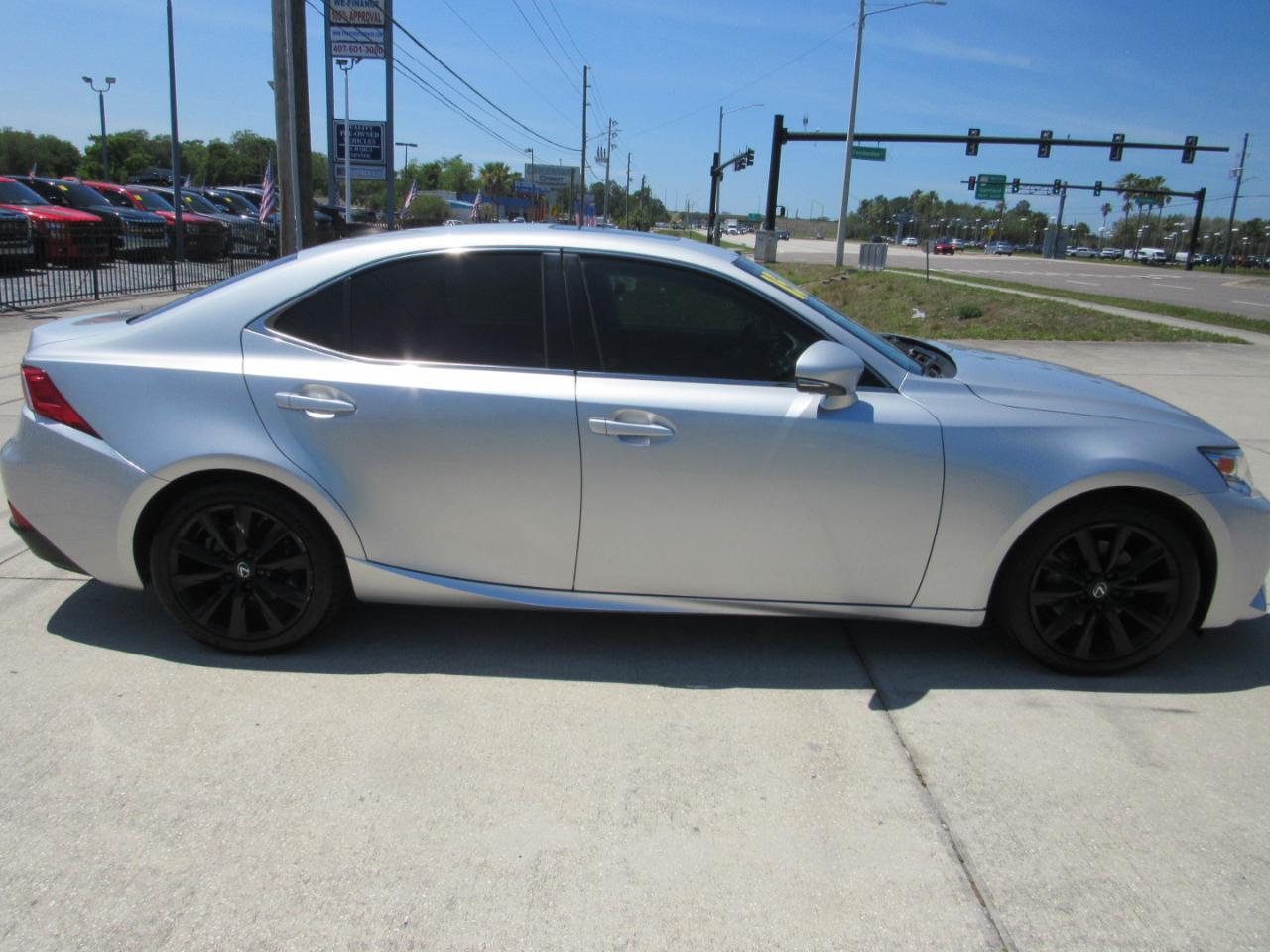 Lexus IS 250 4dr Sport Sdn RWD 2015