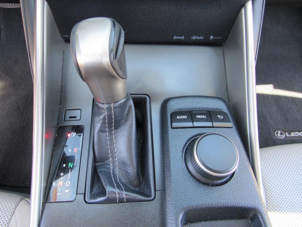 Lexus IS 250 4dr Sport Sdn RWD 2015