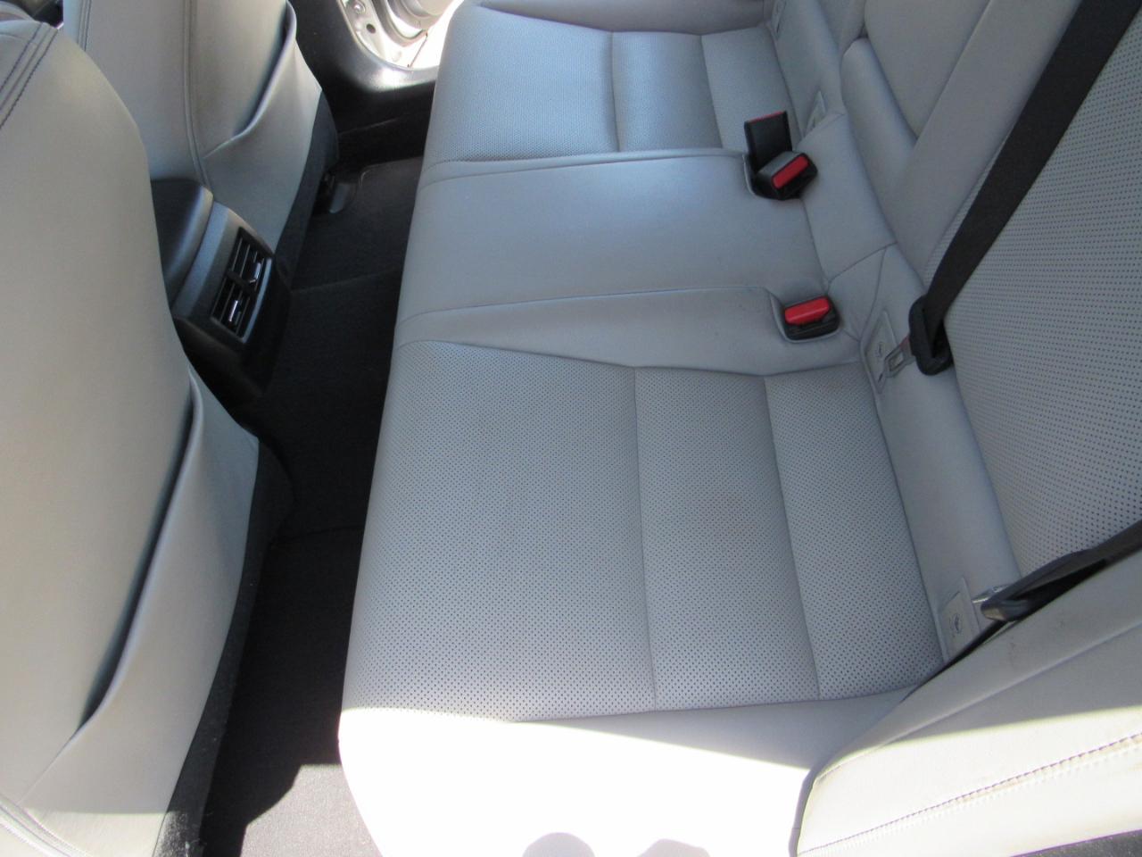 Lexus IS 250 4dr Sport Sdn RWD 2015
