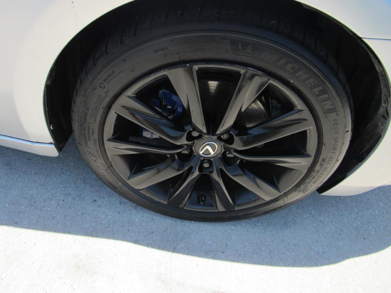 Lexus IS 250 4dr Sport Sdn RWD 2015