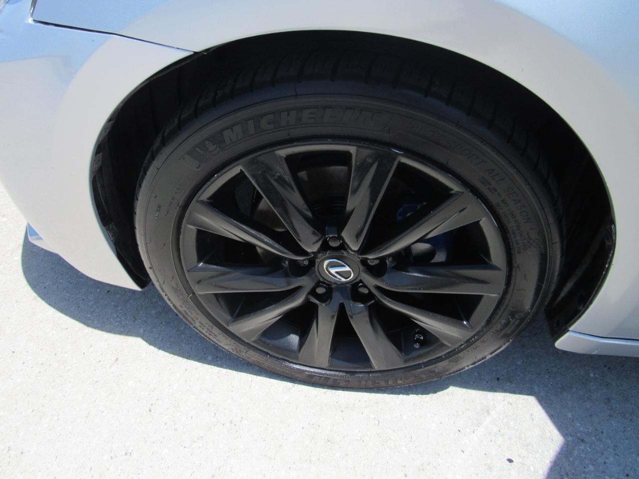 Lexus IS 250 4dr Sport Sdn RWD 2015