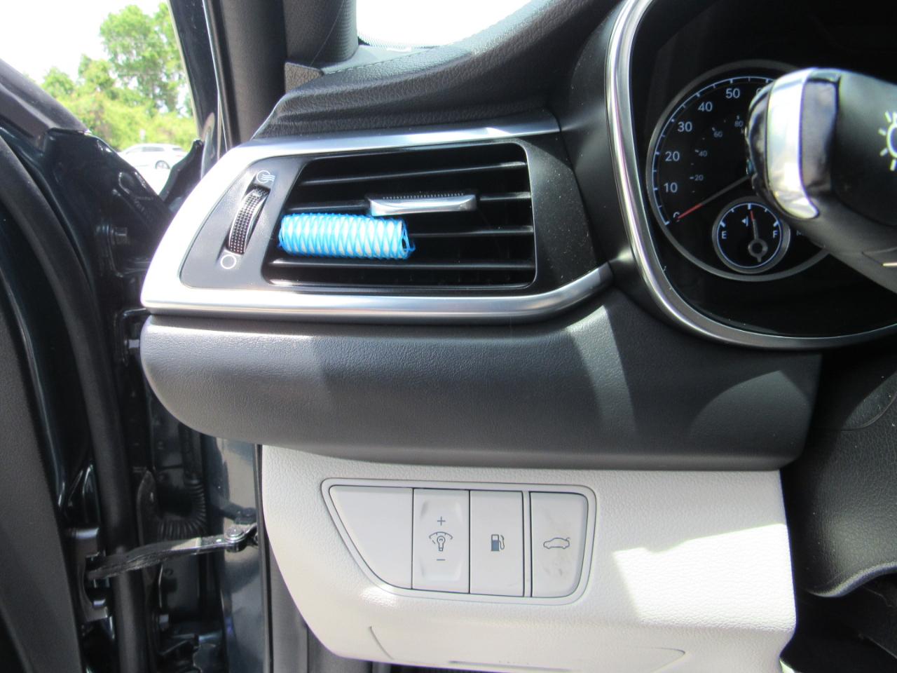 Genesis G70 2.0T RWD 2022