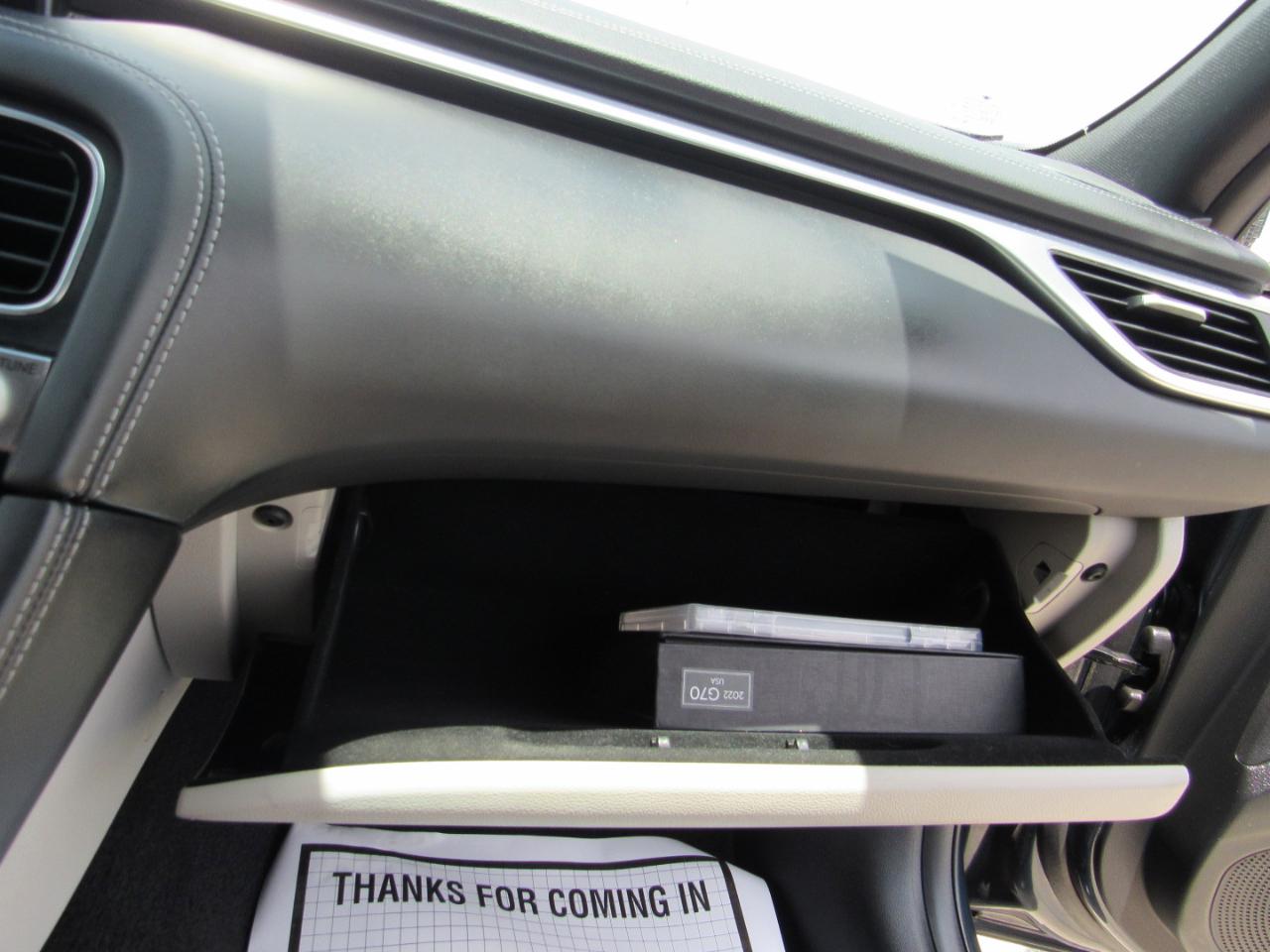 Genesis G70 2.0T RWD 2022