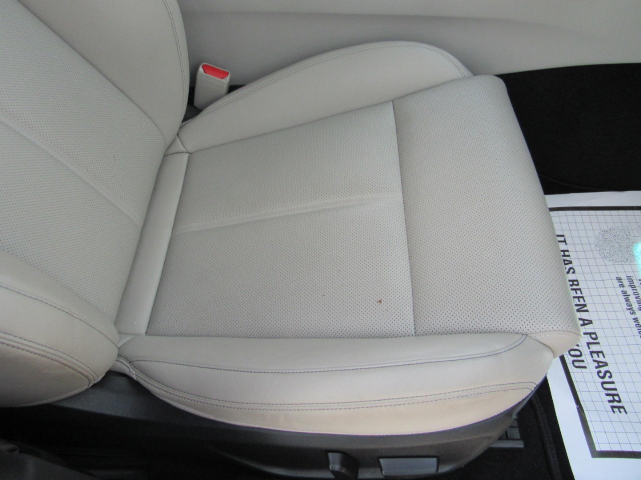 Genesis G70 2.0T RWD 2022