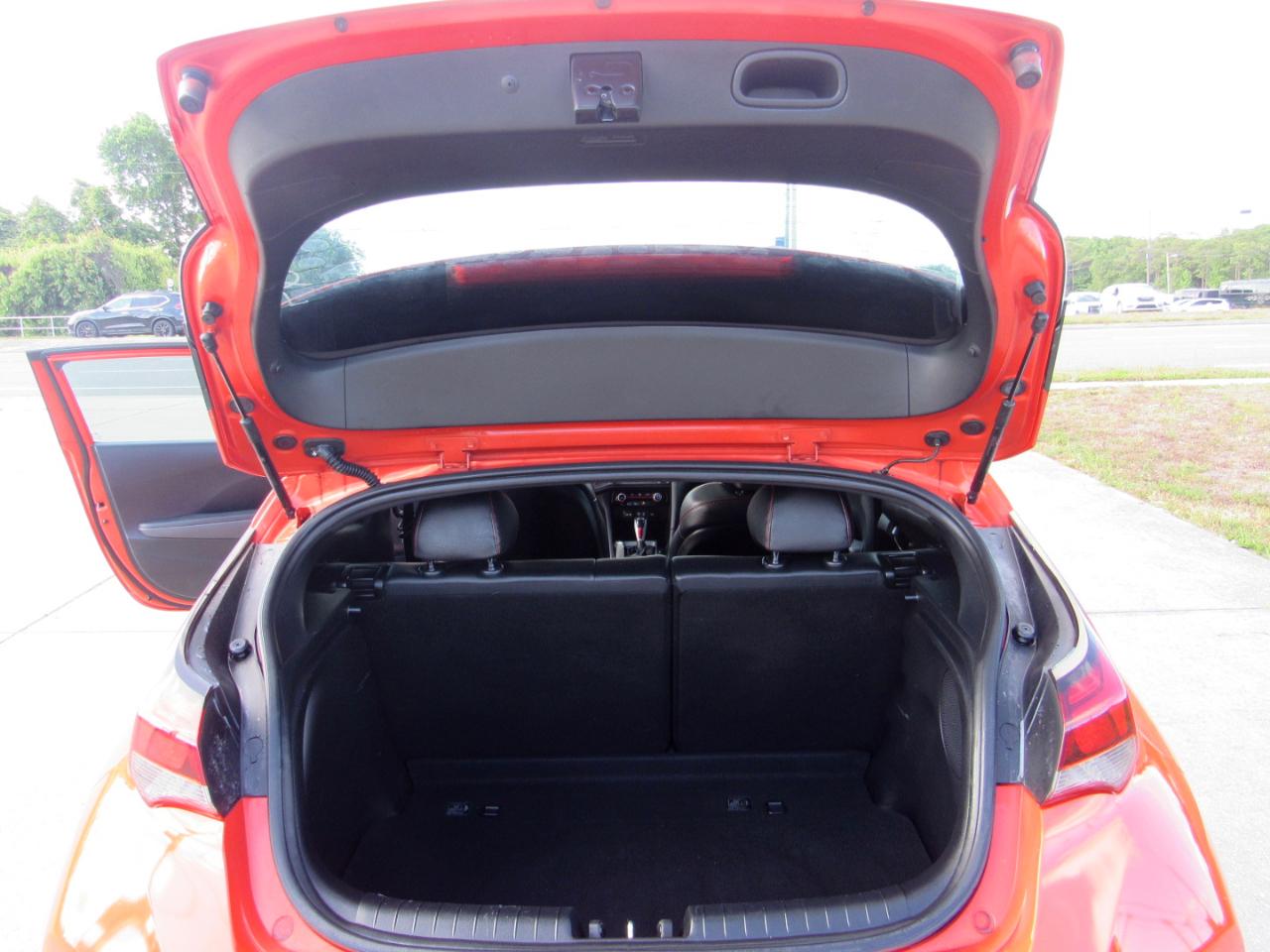 Hyundai Veloster Turbo DCT 2019