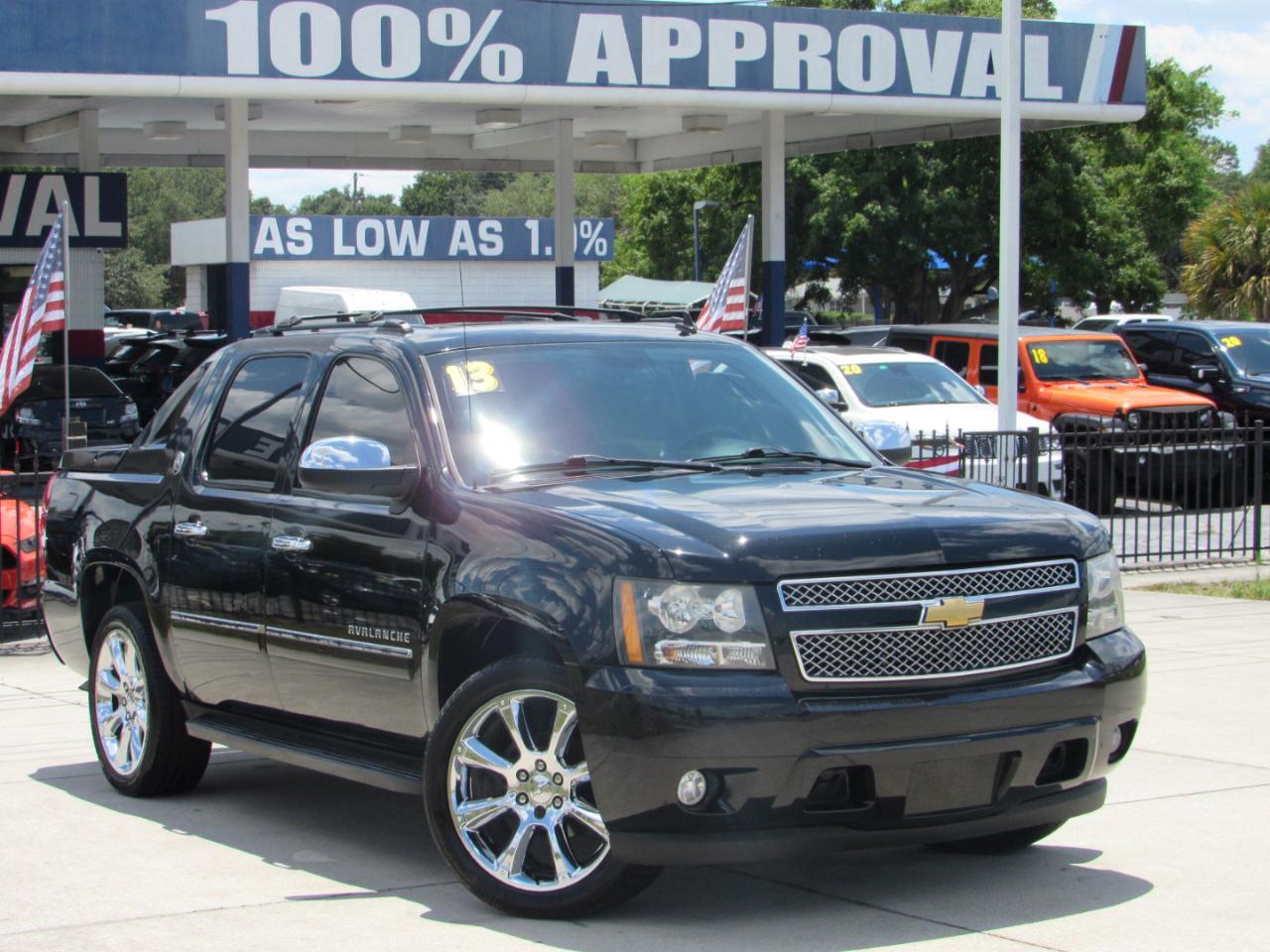 Chevrolet Avalanche 2WD Crew Cab LTZ 2013
