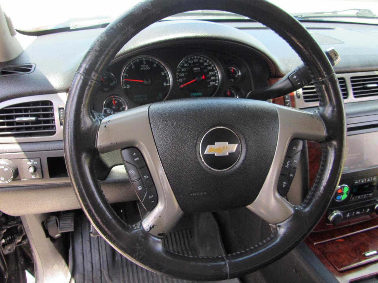 Chevrolet Avalanche 2WD Crew Cab LTZ 2013