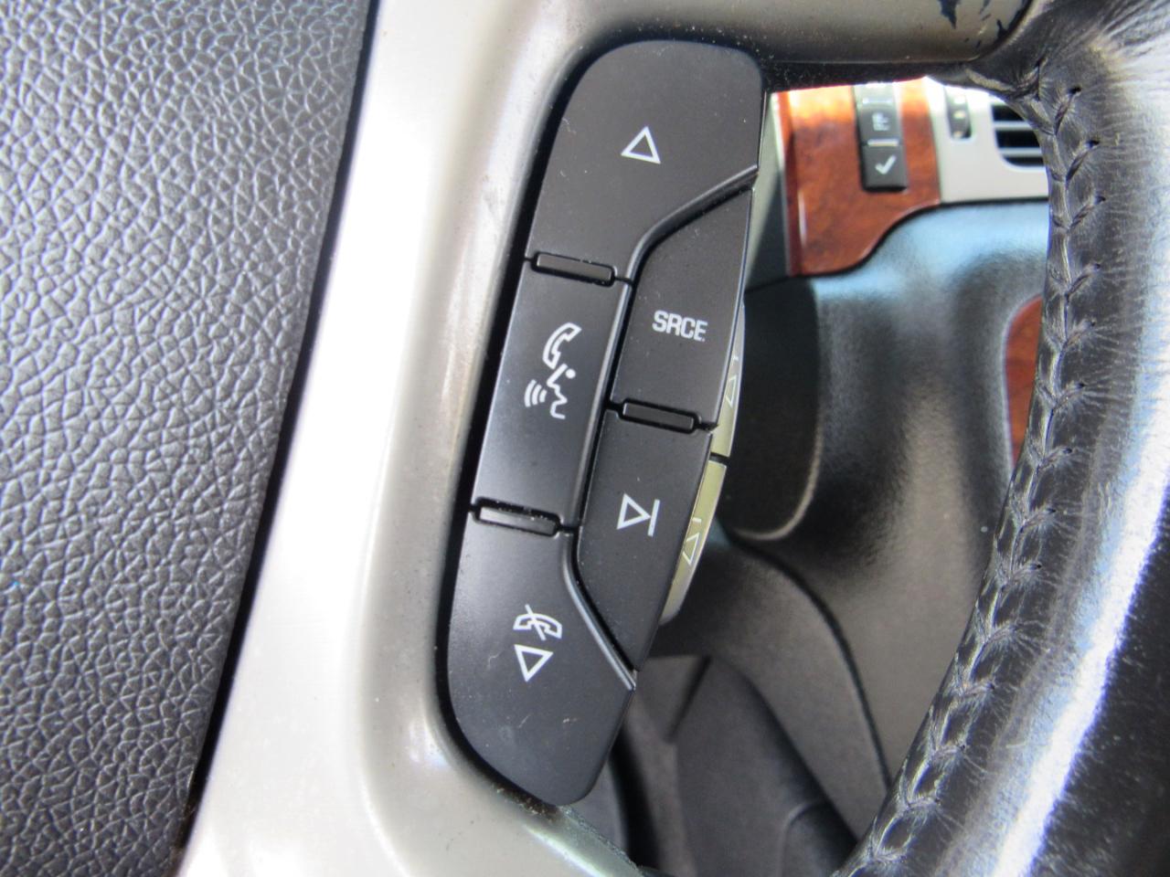Chevrolet Avalanche 2WD Crew Cab LTZ 2013
