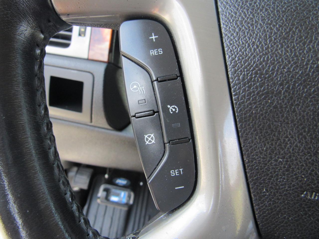 Chevrolet Avalanche 2WD Crew Cab LTZ 2013
