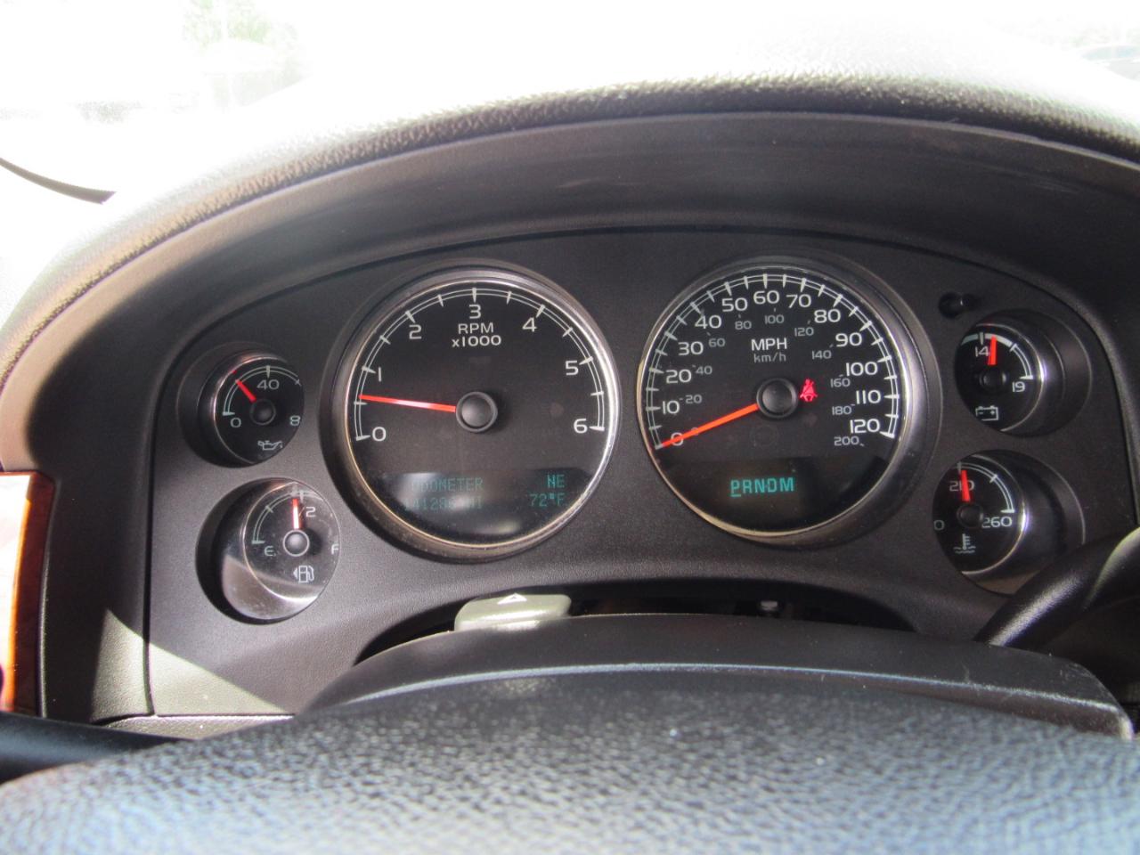 Chevrolet Avalanche 2WD Crew Cab LTZ 2013