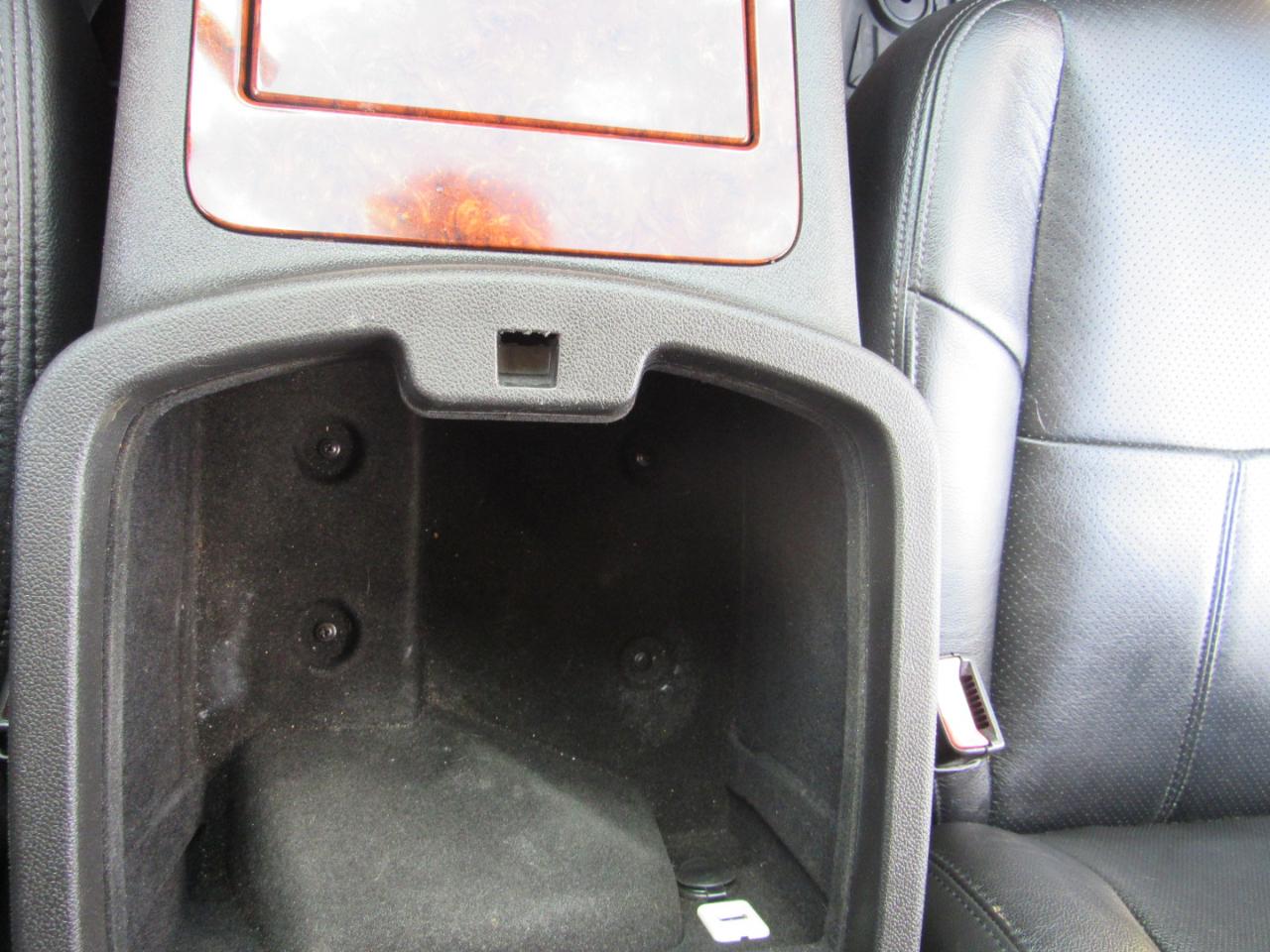 Chevrolet Avalanche 2WD Crew Cab LTZ 2013
