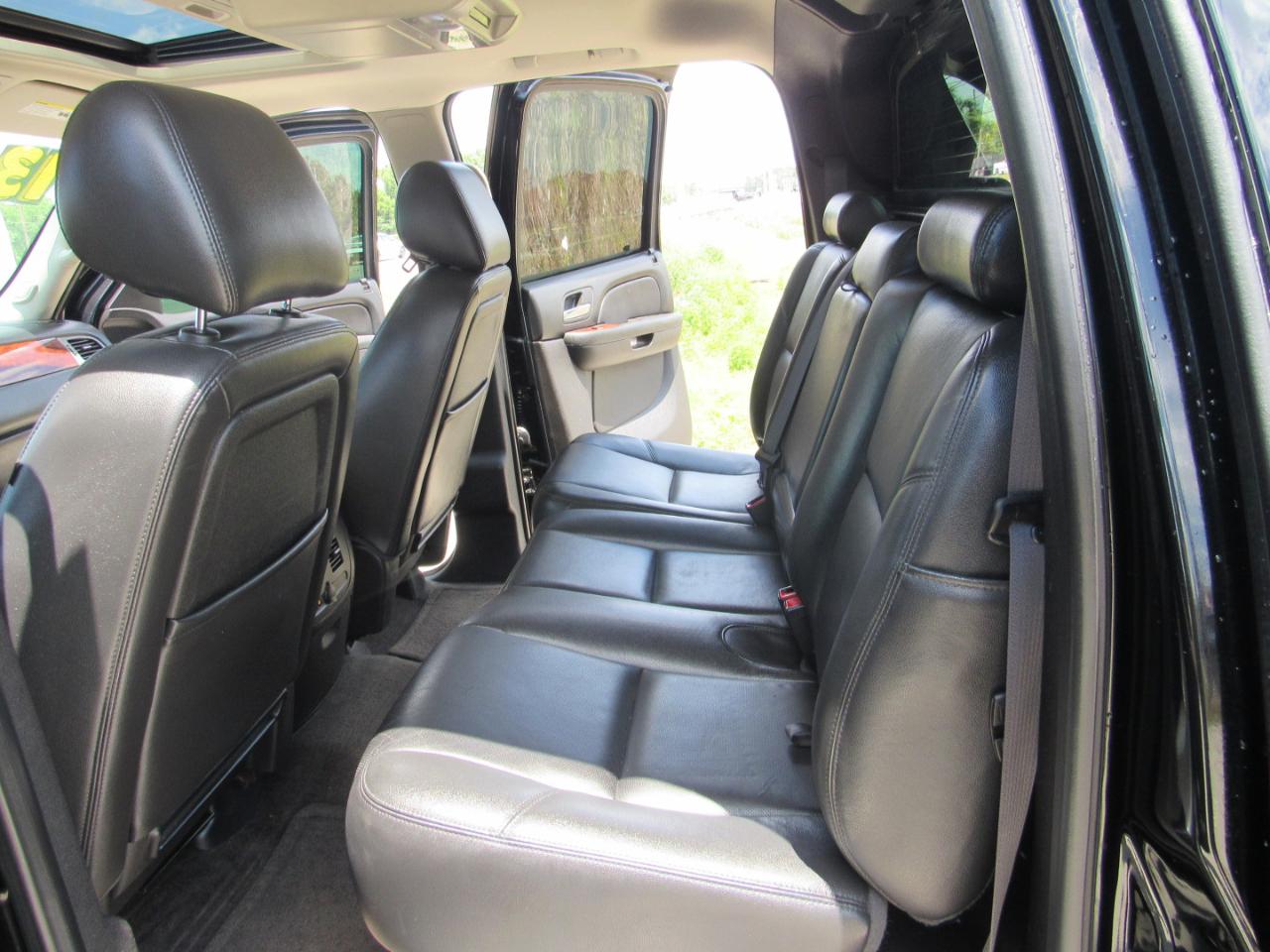 Chevrolet Avalanche 2WD Crew Cab LTZ 2013