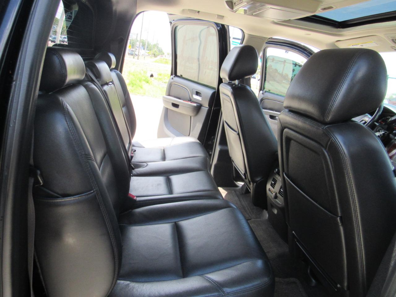Chevrolet Avalanche 2WD Crew Cab LTZ 2013