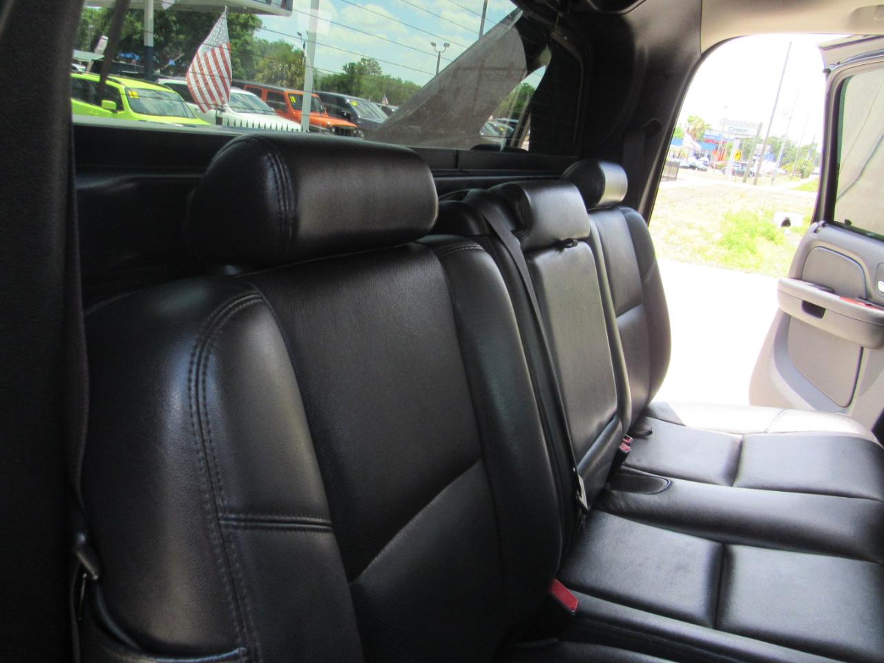 Chevrolet Avalanche 2WD Crew Cab LTZ 2013