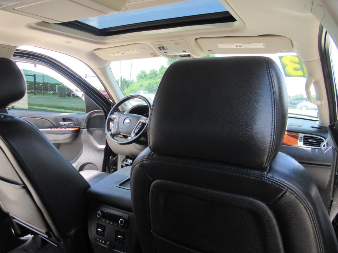 Chevrolet Avalanche 2WD Crew Cab LTZ 2013
