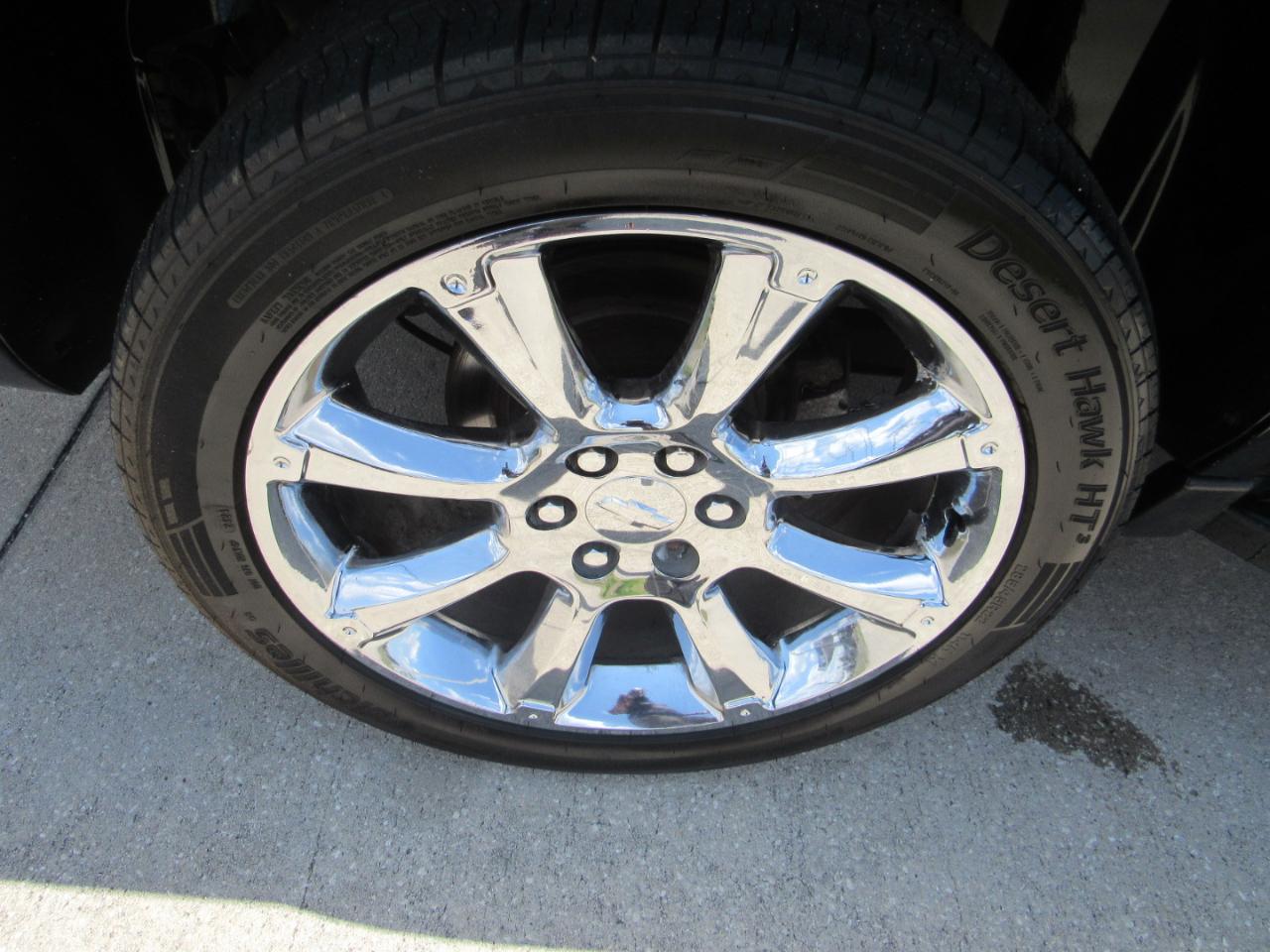 Chevrolet Avalanche 2WD Crew Cab LTZ 2013