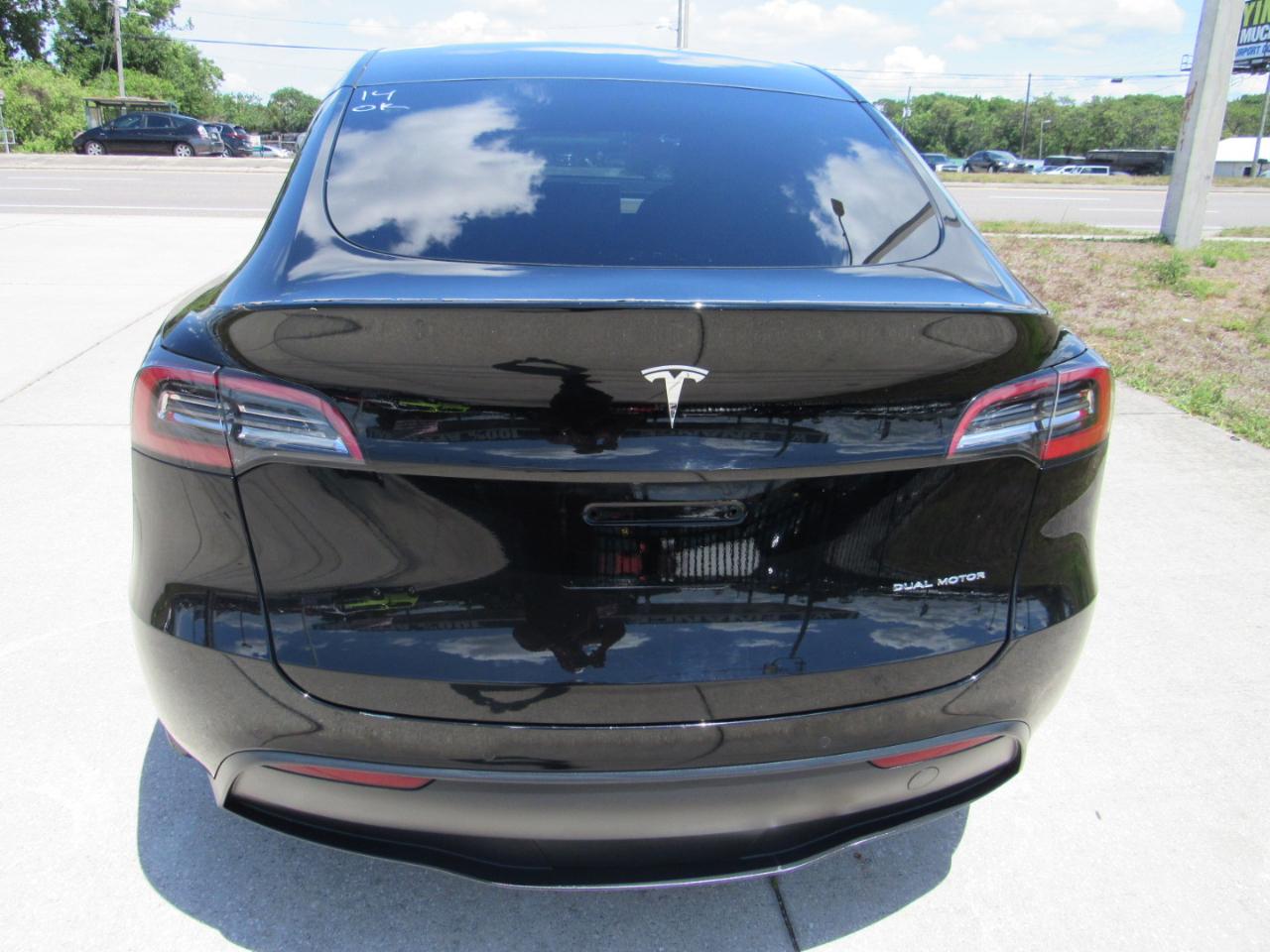 Tesla Model Y Long Range AWD 2021