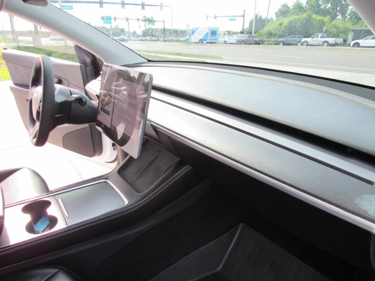 Tesla Model Y Long Range AWD 2021