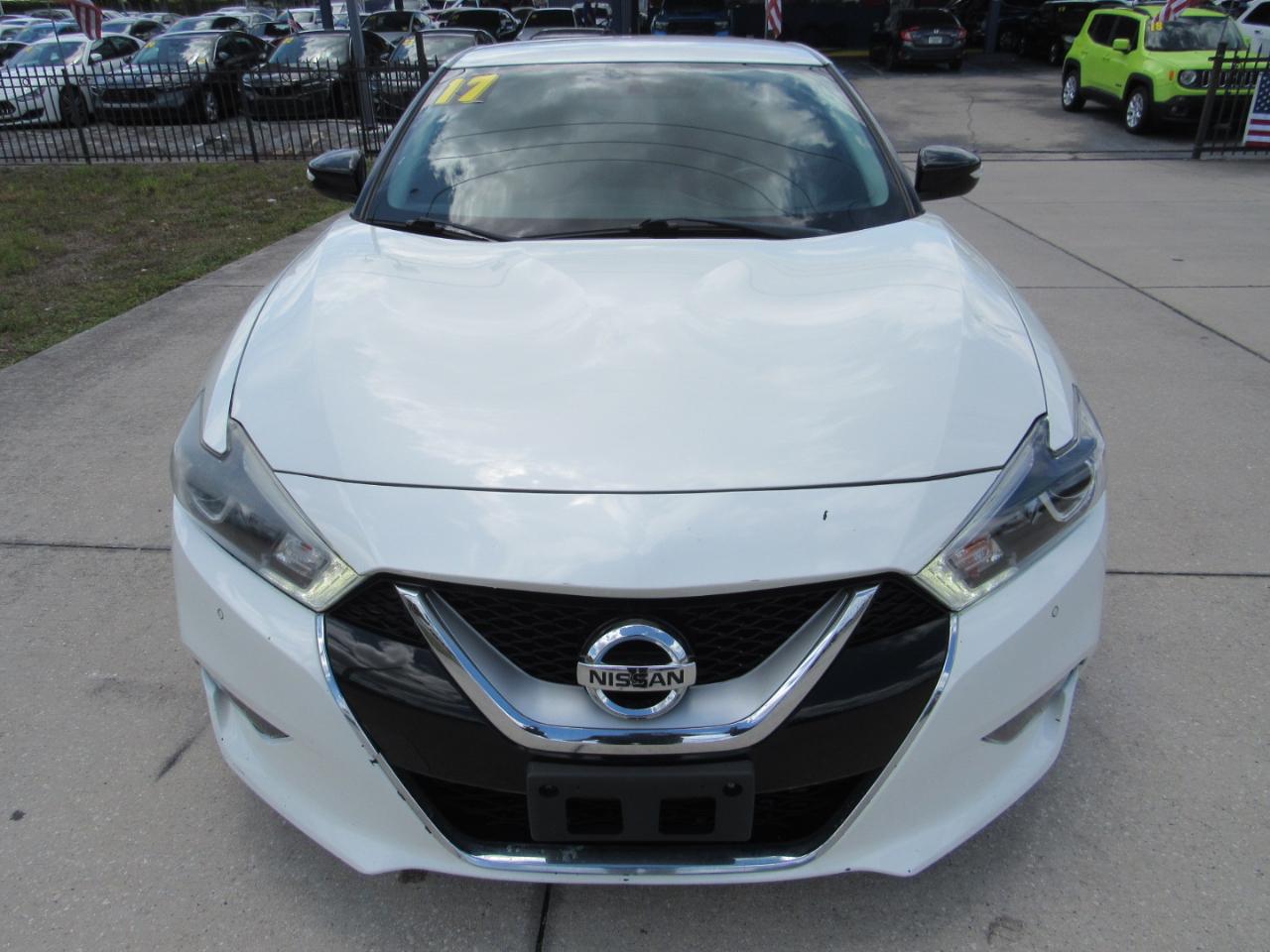 Nissan Maxima SV 3.5L 2017